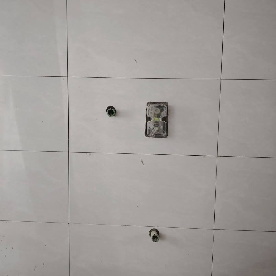 خلفه سيراميك متفرغ ارضي6 وجداري 8 واساب ***********
