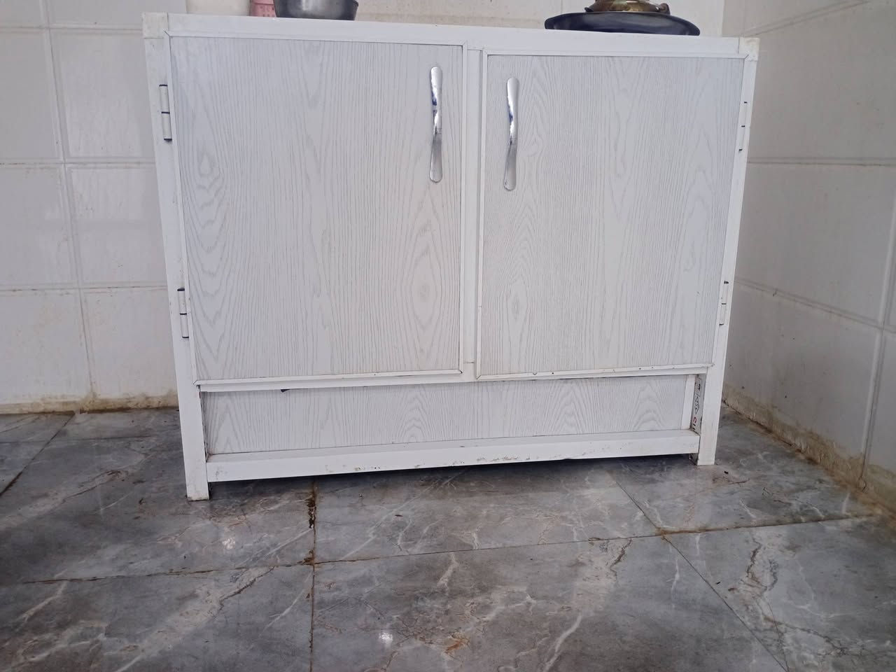 غراض للبيع كلمن وسعره 
الاستفسار الاتصال على الرقم


**إذا كنت صاحب هذا الإعلان وتريد حذفه لأي سبب، رجاءا أرسل رسالة إلى الدعم الفني**