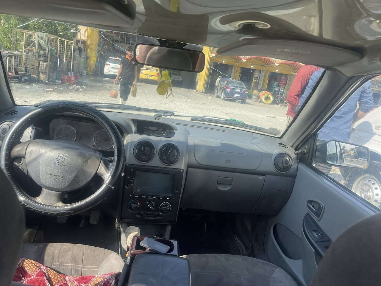 السلام عليكم سايبه مديل 18  لبيع بيه. صبغ جاملغ إلمامي  فقط السياره حلوه ونضيفه وبيه شويه ملاحضات تجي وشوف بعينك سعره 55 مكاني كربلاء حي العامل وهاذه رقمي ***********
