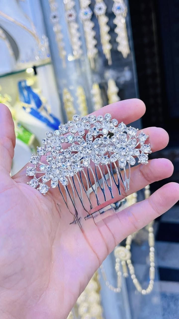 الف دينار فقط
موديلاااااااات حصريه 🌹
توفر اليوم اكسسوارات نسائيه بألوان متنوعه
أكسسوارات تكمل أناقتك😍
يتوفر توصيل إلى جميع محافظات العراق🚗


**إذا كنت صاحب هذا الإعلان وتريد حذفه لأي سبب، رجاءا أرسل رسالة إلى الدعم الفني**