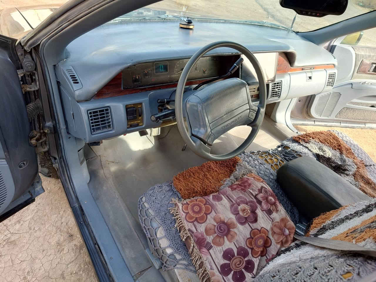 السلام عليكم

كابرس دولفين موديل 92 

كير 700 مكينه 350 

حداديه نص عمر 

تفاصيل زايده ع لخاص 

مكانه بغداد تقاطع النهروان 

بيع او مراوس


**إذا كنت صاحب هذا الإعلان وتريد حذفه لأي سبب، رجاءا أرسل رسالة إلى الدعم الفني**