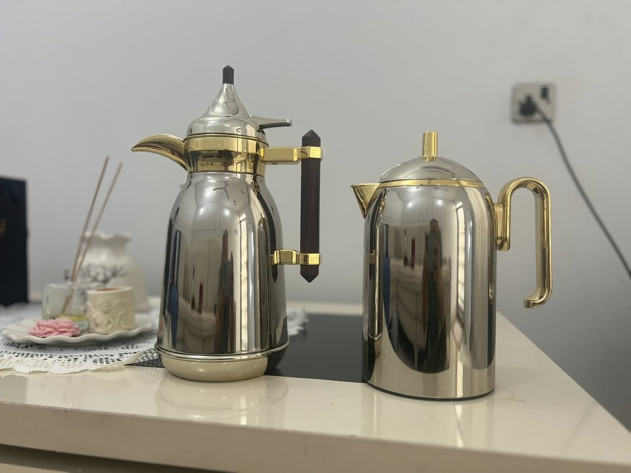 سيت ترامز شاي ماركة السيف الشهيرة هيكل خارجي استانلس استيل ثقيل وداخل شيشة الوردية المعروفة بحفط درجات حرارة طويلة الامد … 24 ساعة حار ضمان الفحص والاستعماد


**إذا كنت صاحب هذا الإعلان وتريد حذفه لأي سبب، رجاءا أرسل رسالة إلى الدعم الفني**