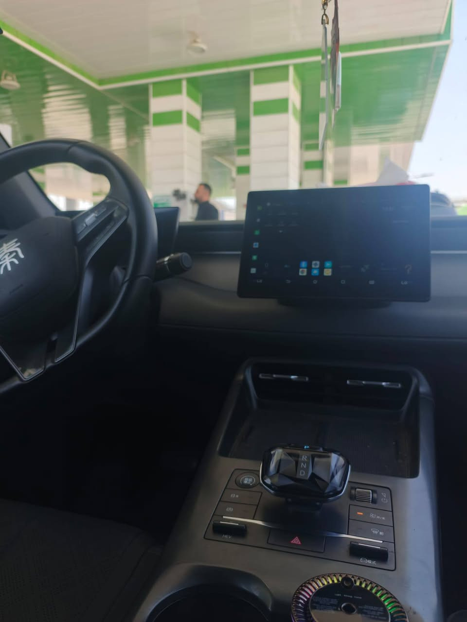 #للبيع بي وايدي جن بلس BYD QIN PLUS
موديل 2025 ماشيه 20 الاف فقط السيارة  كفاله عامه  
مواصفاتهاا معروفه
ملاحضه بيها خدوش بسيطه بدعاميه فقط 
سياره رقم بغداد بأسمي مداور ثاني يوم 
للاستفسار الاتصال على الرقم  
***********
