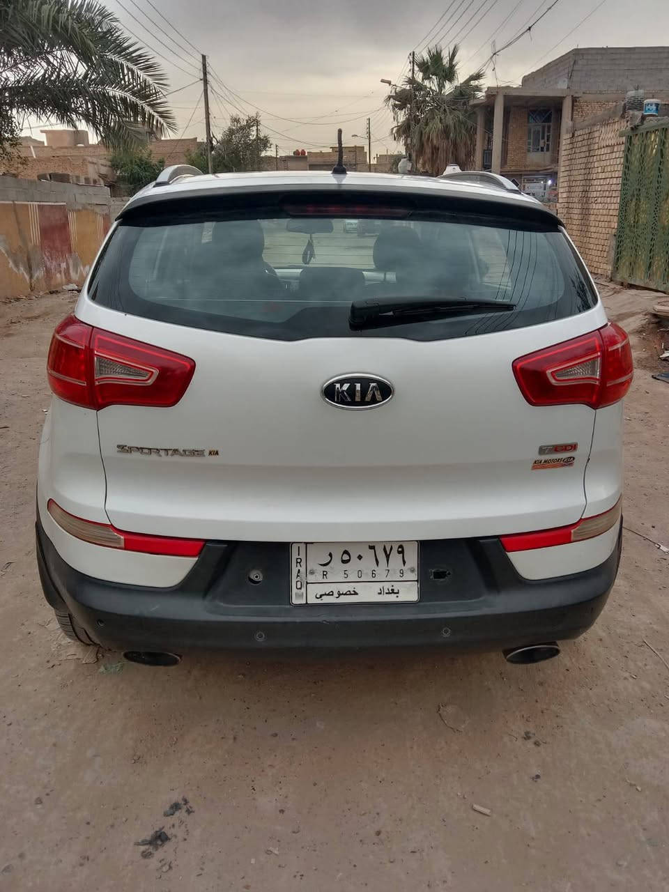 سيارة سبورتج موديل 13 كفالة عامة قطرة صبغ مابيهه مكفوله من حادث ومن الصبغ. رايدهه 150$ /***********
