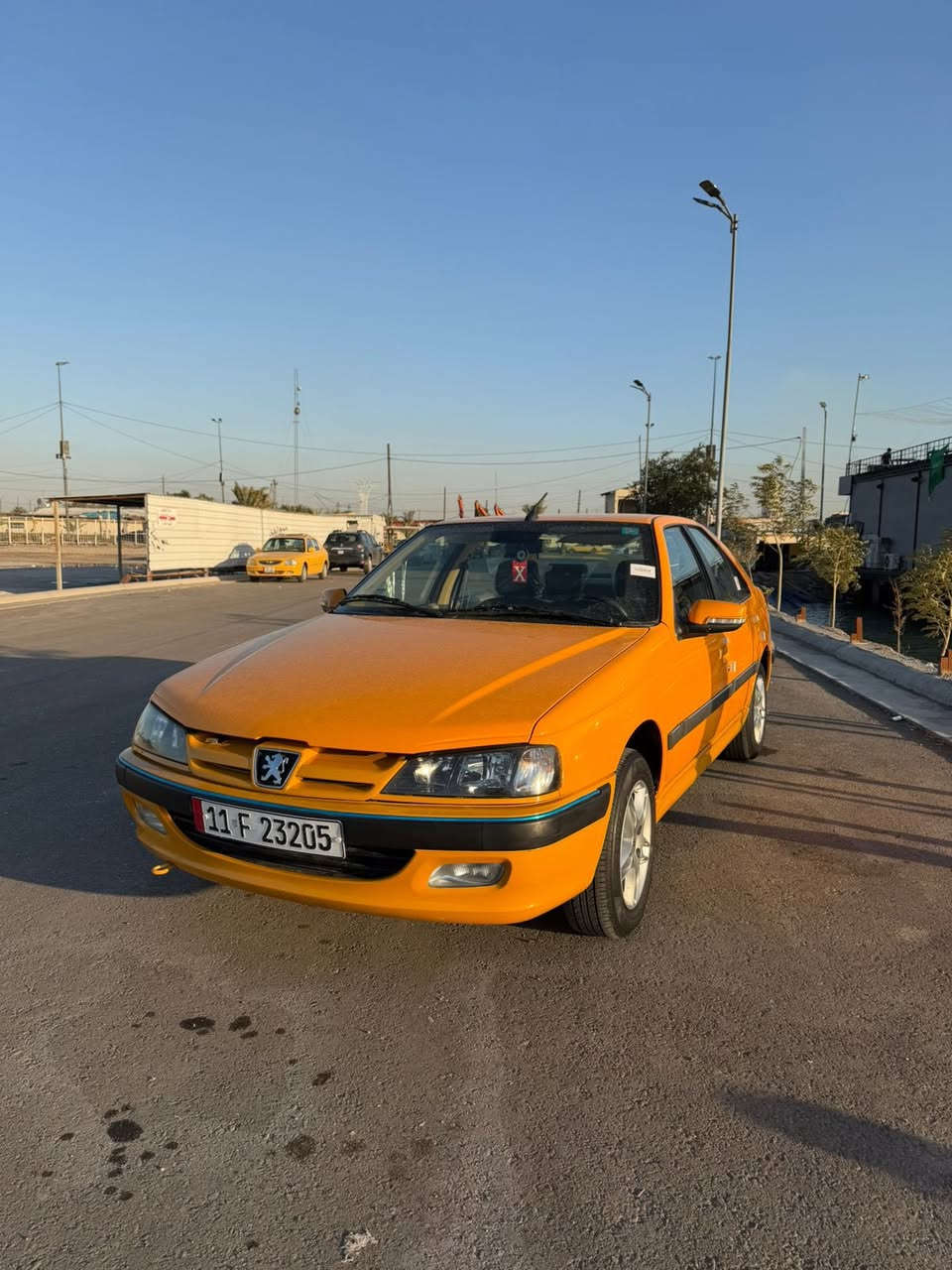 السلام عليكم بيجوبارص موديل 2023 ستلام 2025 سياره مامشي زيرو منضومه غاز كفاله عمامه السياره رقم***********
