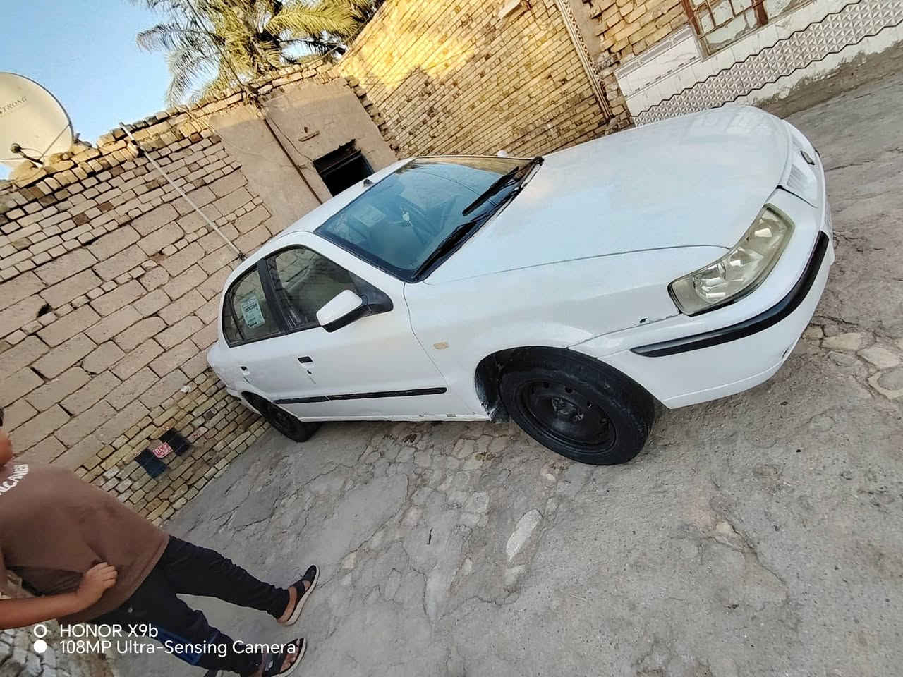سلام عليكم شباب سياره سمند لبيع موديل 12رقم دولي جديد سنويه صاقطه صارله سبوعين من ساقطه مكينه وكير خير من الله وتبريد شغال ثلج كهربايات شغاله سعر 42وبيه مجال حك جيه رقم ***********وبي واتساب
