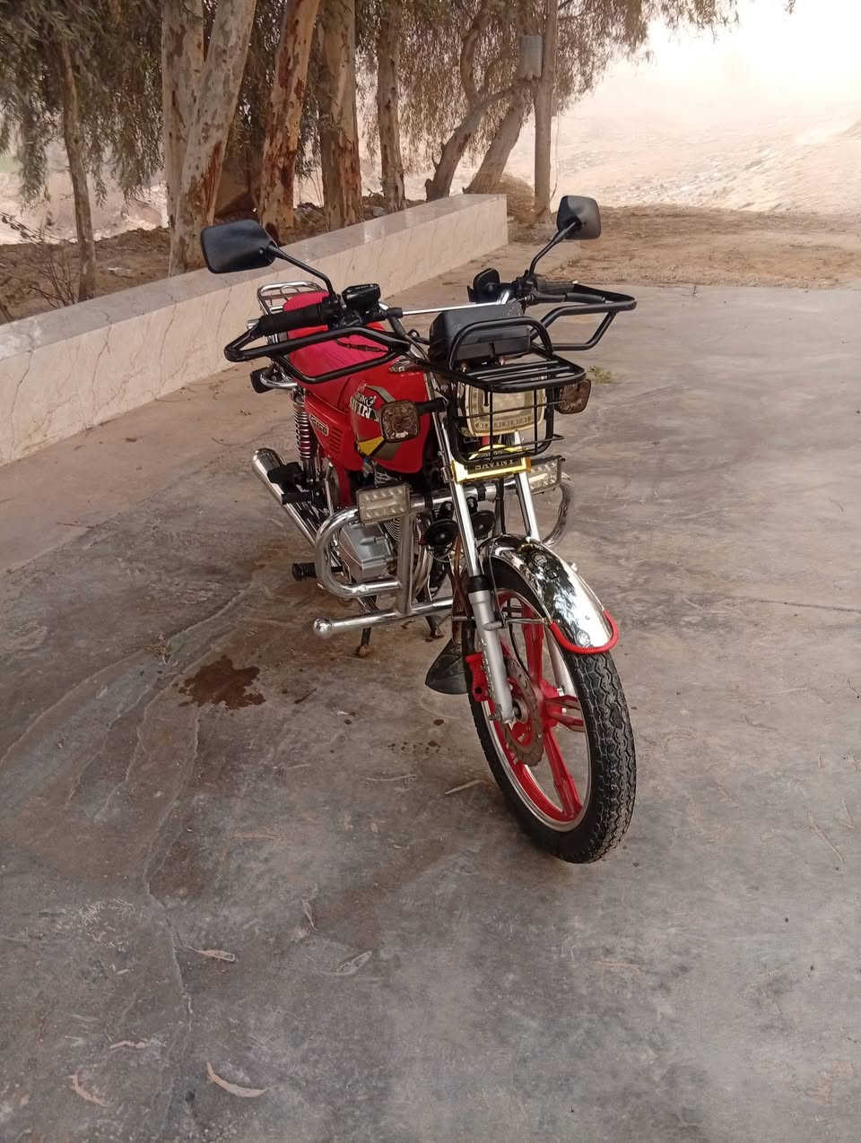 للبيع موطور 22 محرك 150 او مراوس حسب 
***********
