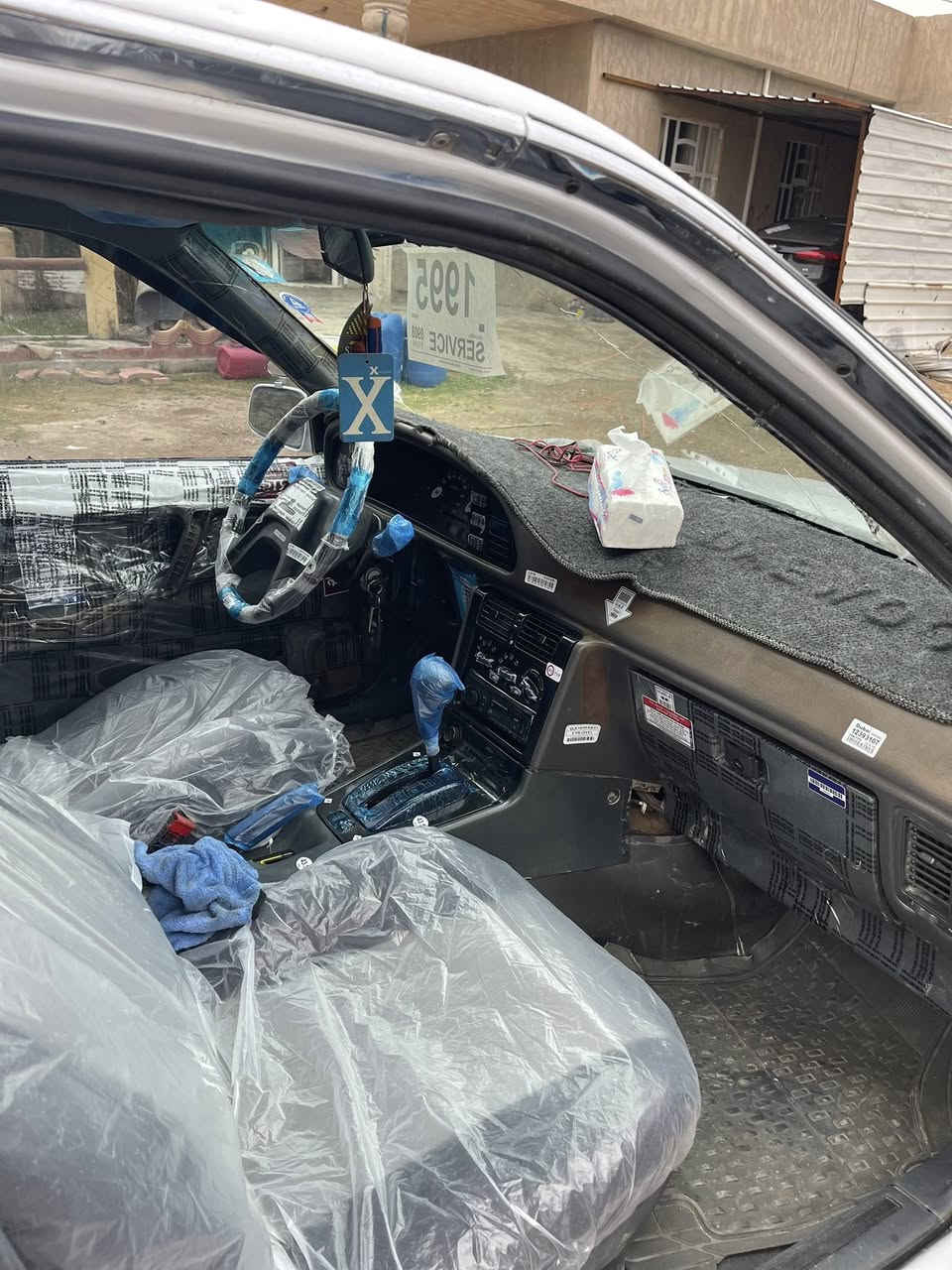 السلام عليكم دايو للبيع كير وتو رقم الانبار كير محرك صدر كله جديد منضومه تبريد كامله نقص بس غاز سنتر لك حته جنطه تفتح عل ريمون السياره جاهزه ما عايزه اي شي السعر 41 وبيه مجال شي قليل رقم الهاتف ***********
