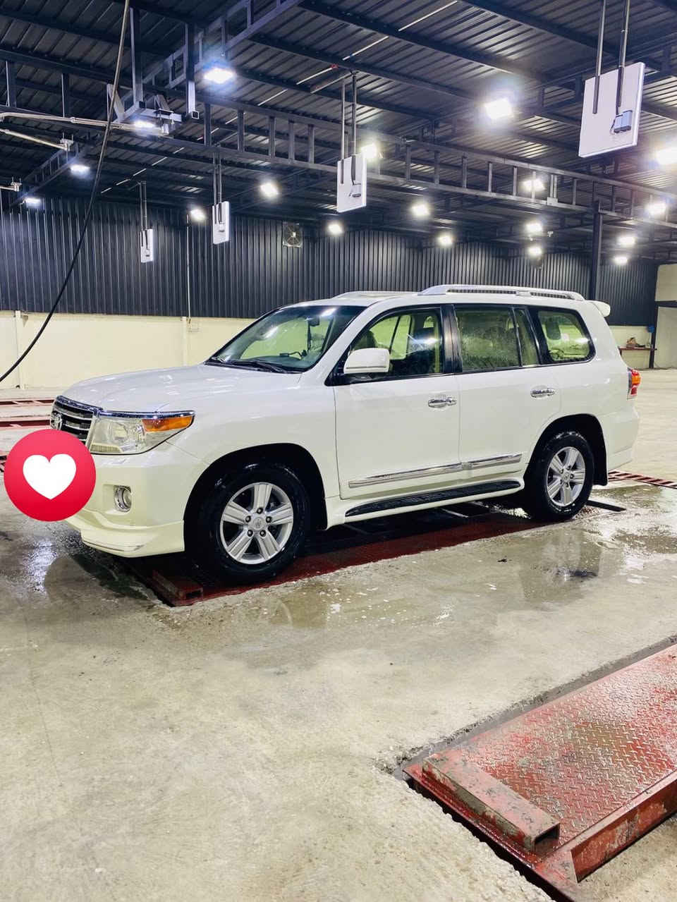 السلام عليكم لادكروز موديل 14 مااعرف بريم فطيم مااعرف السياره فول وبيه تخم تاير جديد وحداديه جديده ترايه مالت 20 رقم بغدادمشروع وطني بااسمي  بيه صبغ عام جماليه ومبدل عكال السياره اثر قدر الله يجفيكم الشر ماشيه 150 الف العنوان كربلاء 
والسعر 3شدات و20وبيه مجال قليل والي يشوفه غاليه عليه يعبر المنشور وايه الرزق اي استفسار ***********
