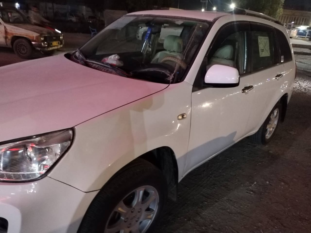 السلام عليكم
للبيع فقط 
تيكو موديل 2013
بيها ربع الجاملغ الامامي صبغ
باسمي 
 جاهزة محرك كير حدادية تخم تاير
السعر 53$وبيها مجال
للاتصال ***********
