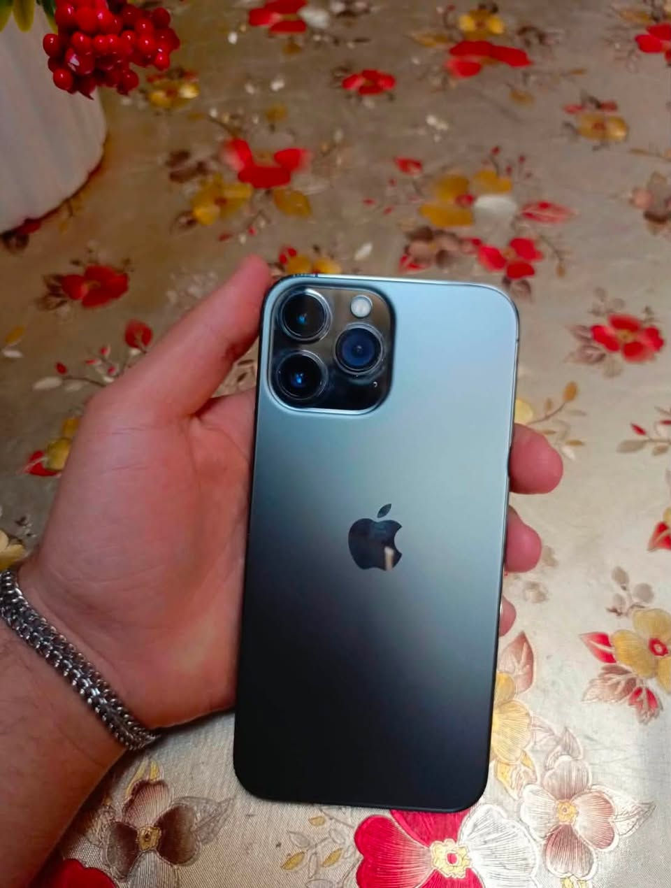 ايفون 13 برو ماكس🔥🔥

ذاكرة 128

تك

باتري 79% اصلي بلادي مال جهاز شرط 🔋

مستبدل شاشة خوش نوعيه بيها فطر بصيط مايبين🔥

كامراته فوول كلها شغالة 

شاصي وضهر فولل نضافة 
        
فيس ايدي شغال 
      

السعر خاص.


**إذا كنت صاحب هذا الإعلان وتريد حذفه لأي سبب، رجاءا أرسل رسالة إلى الدعم الفني**