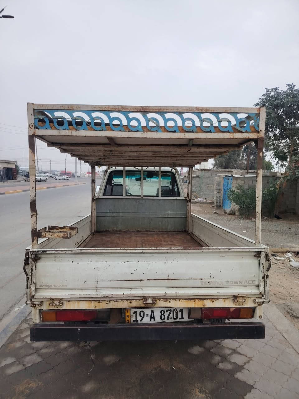 سلام عليكم ورحمة الله وبركاته
تيوتا البيع محرك ونجي وكير وشاصي مكفول
حداده وتخم تاير بسمي ورقم جديد انكليزي رقم كربلاء مديل 1994
سنويه 2030 العنوان البصره الزبير سعر ٤٣  استفسار رقم الهاتف ***********
