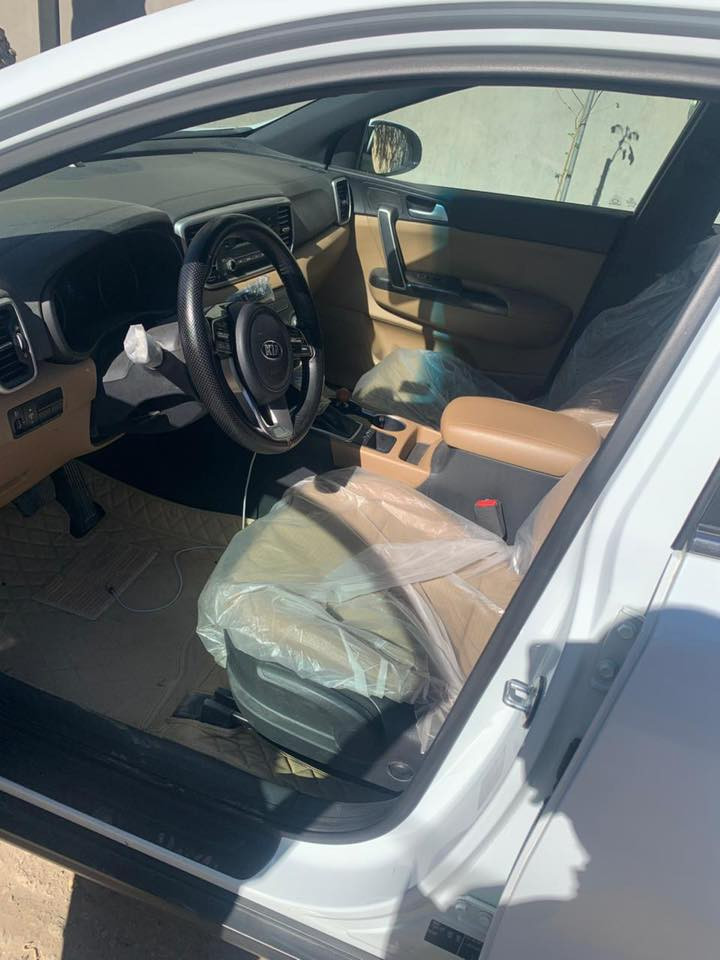 سلام عليكم 
سبورتج موديل 2019 ماشيه 75 سياره جديده
مواصفات معروفه رقم بغداد
سونار موجود بنشر
سعر 193 وبيه مجال 
مكان سيديه رقم تلفون 
***********
