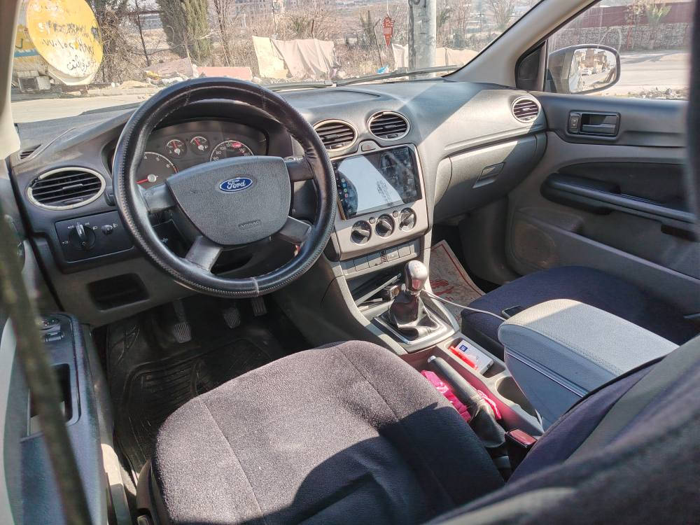 فورت فوكس گير عادي 2011
***********
***********
ته بريد 
گير عادي 
بي بوياخ
به شه رتي ته قه و ره قه 
گيرو مه كينه به شه رتي سه د فيته ر 
سه نه وي تازه به ناوي خومانه وه 
ره قه مي تازه يه چوار تايه ي لوكي بو به ستراوه 
ناوي وه ك سفر وايه 
زور زور مه زبووت 
به شه رتي فحس و تراي فيته ر
به قه د نيو سه ني به نزيني خوار گلله ي بكه ن 
58 گه لاو معامه له
سليماني هه واري شار السليمانية, العراق
