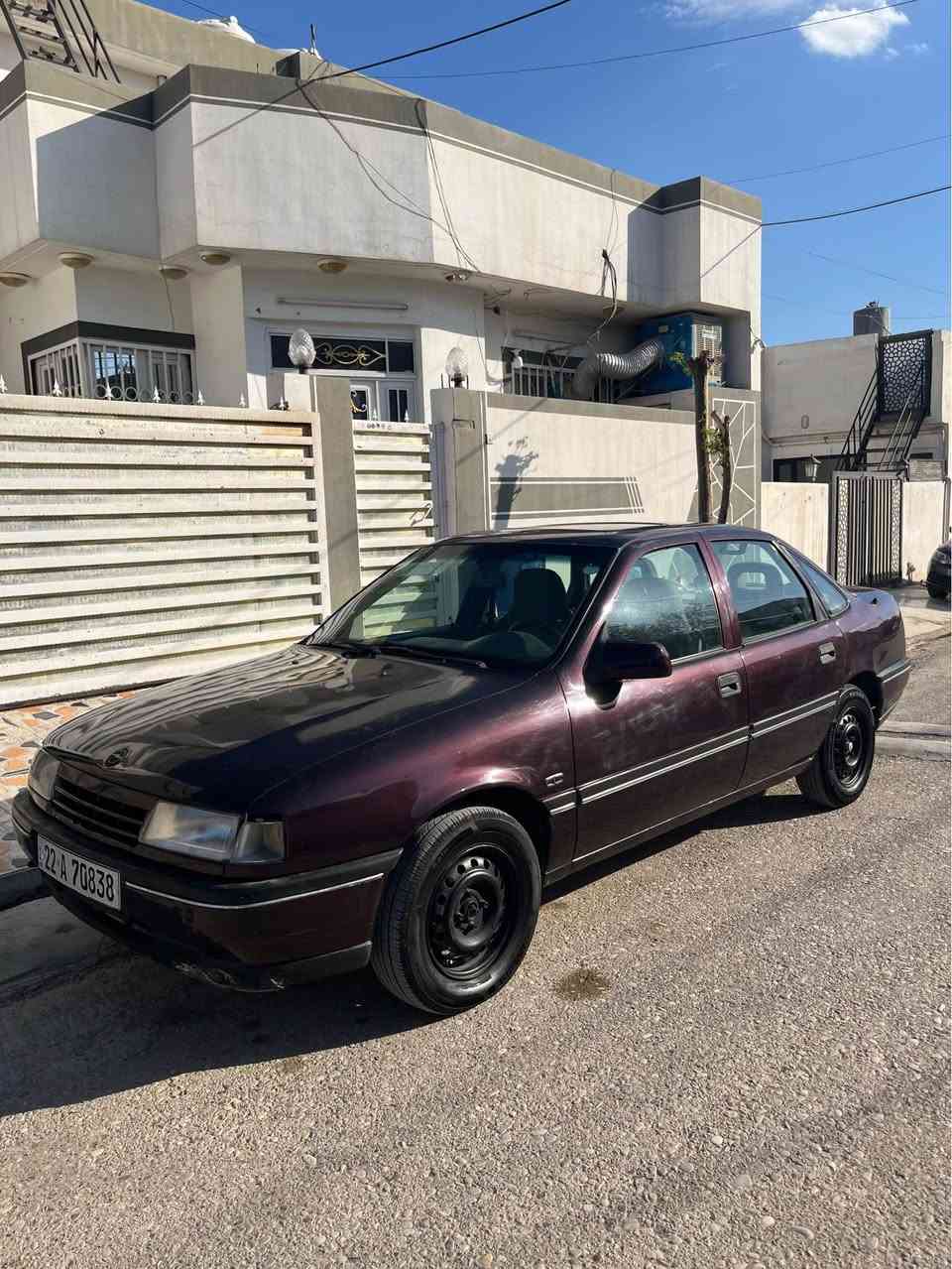 اوبل فيكترا 1992
اللون : عنابي 
شرط گير و محرك 
دشبوول 1995
مابي ولا ضربة 
هيج ليدراوي تي نيه 
*********** كورك واتساب
*********** اسيا كركوك, العراق
