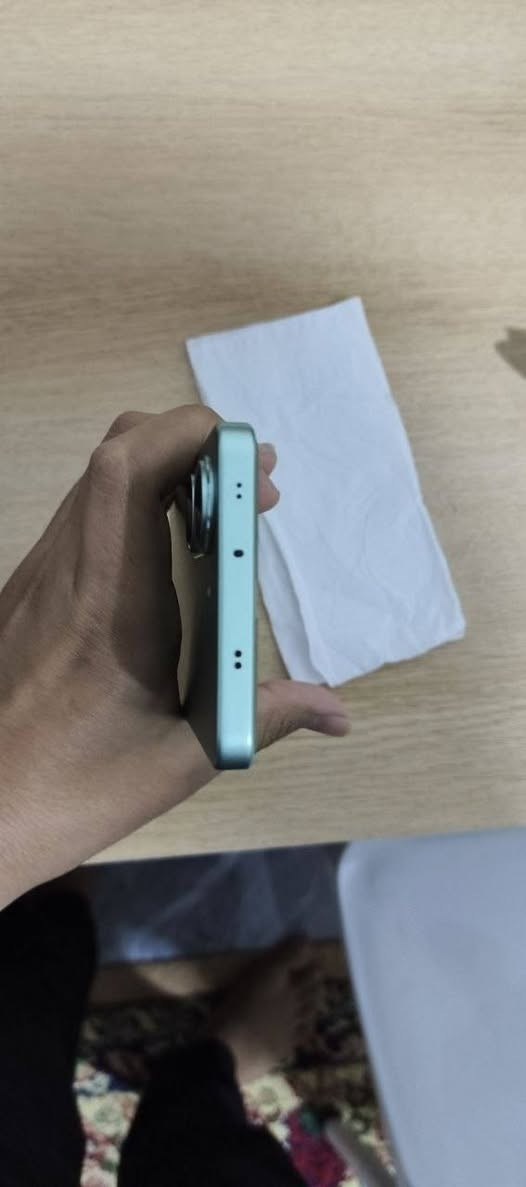 بوكو إكس 7 برو 
ذاكرة 256
كامل ملحقات الجهاز نظيف نظافة 100% 
السعر 330 و بي مجال او مراوس 13 برو ماكس مبدل شاشة أو بطاريه و انطي فرق 
ديالى بعقوبة المفرق 
*********** واتس اب
