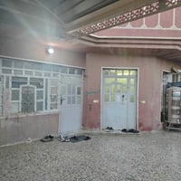 بيت للبيع ٢٠٠ متر في حي البساتين المدخل الاول على قناة ضهر اسواق ابو م...