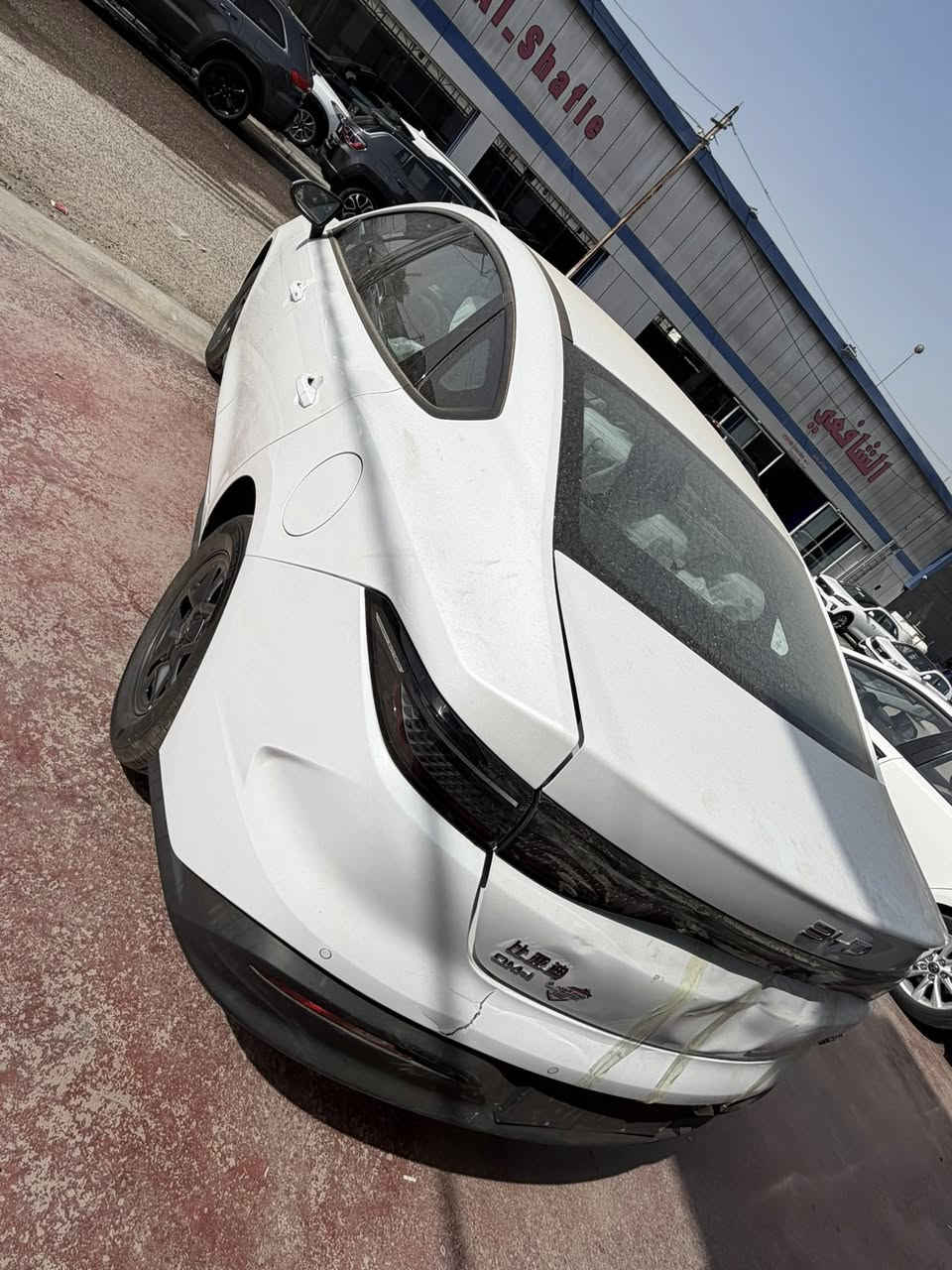 السلام عليكم BYD سيل 5 موديل 2025 سيارة زيرو على وضع الشركة 

(ملاحظة ) السيارة بيه طخة بلجنطة موضحة بلصور 

السعر 17500 قفل 

مكان السيارة السيدية

للاستفسار ***********
