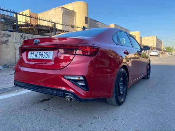 السلام عليكم 
لبيع فقط.   لبيع فقط 
كيا فورتي 2019 
محرك 2000 دوش 
فول تحكم استيرن 
3 انظمه قياده 
تحديد مسار 
مانع تصادم 
شاشه  كامره دواره 
شاشه اعطال 
ماشيه 61  mi
كير محرك كفاله من فتح و تبخير شرط 
حادثهه بنيد مبدل و مصبوغ  بل عراق صار بيهه طخه بل باب الصدر وال وراه مبدلات بلاديات شرط بدون داخل شرط بدون صبغ 
لغد شاصي كفاله 
مكان سياره بغداد.  اتصال   السعر 125.  مجالهه حك جيه
*********** بغداد
