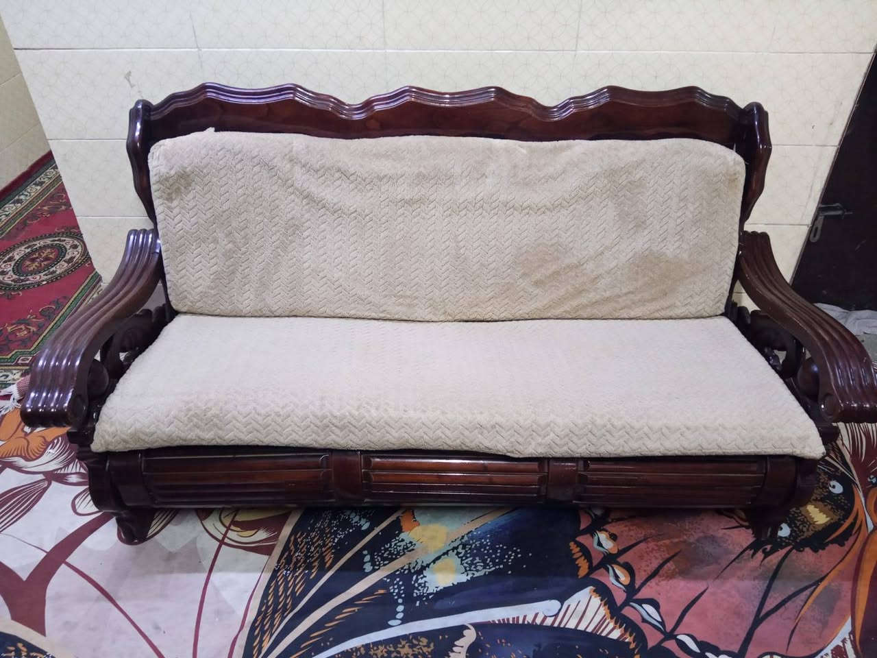 تخم قنفات للبيع في منطقه البلديات والاتصال على هذا الرقم   ***********
