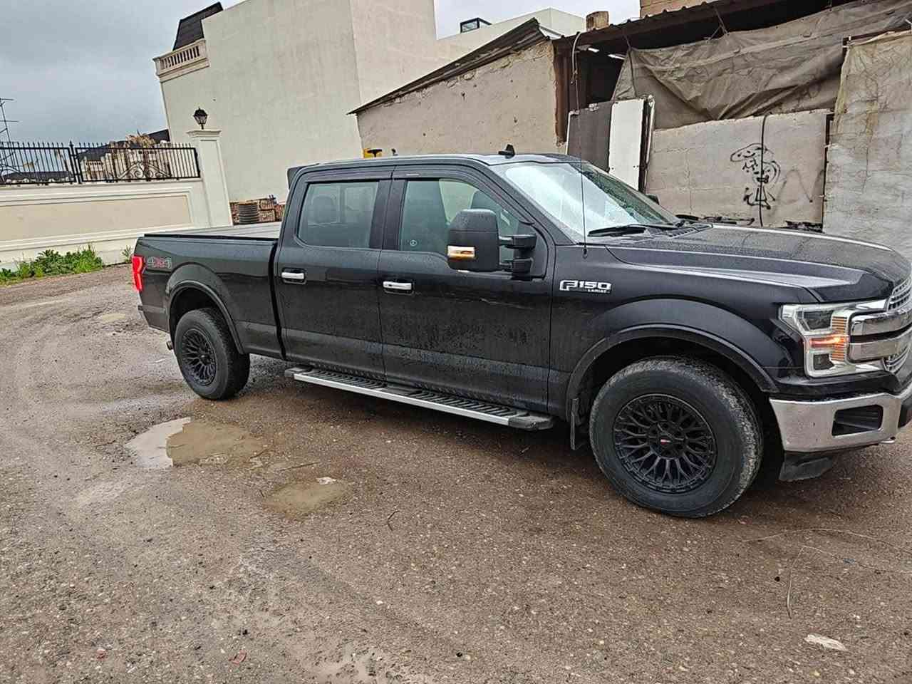 للبيع او المراوس فورد f150 2020
سياره كلين بدون صبغ او ضرر 
فول مواصفات واحد على ١ فورويل بارنوما 
الفئة فورد f_150 لاريات ٢٠٢٠
مكينه ٥٠٠٠ الاف ٨ سلندر 
هاند بريك بصمة
كشنات جلد ميموري كهرباء تدفئة وتبريد وتحكم امامي وخلفي
تبريد قطعتين 
مانع تصادم وتحذير
مري كهرباء إشارة
اوتو بارك سيست بارك
اوف رود ايكو نورمال سبورت
و4X4فور ويل
نظام سحب مقطورة...جام خلفية للصيد متحركة 
دبل بانوراما
مري مزودة باشارة ولد ترحيب
مساعد استباق تصادم
نظام تحديد مسار  وتريد سرعة
ويل ١٨ 
تايرات جديدة 
مكاني الفلوجه
السعر315 
*********** بغداد, العراق
