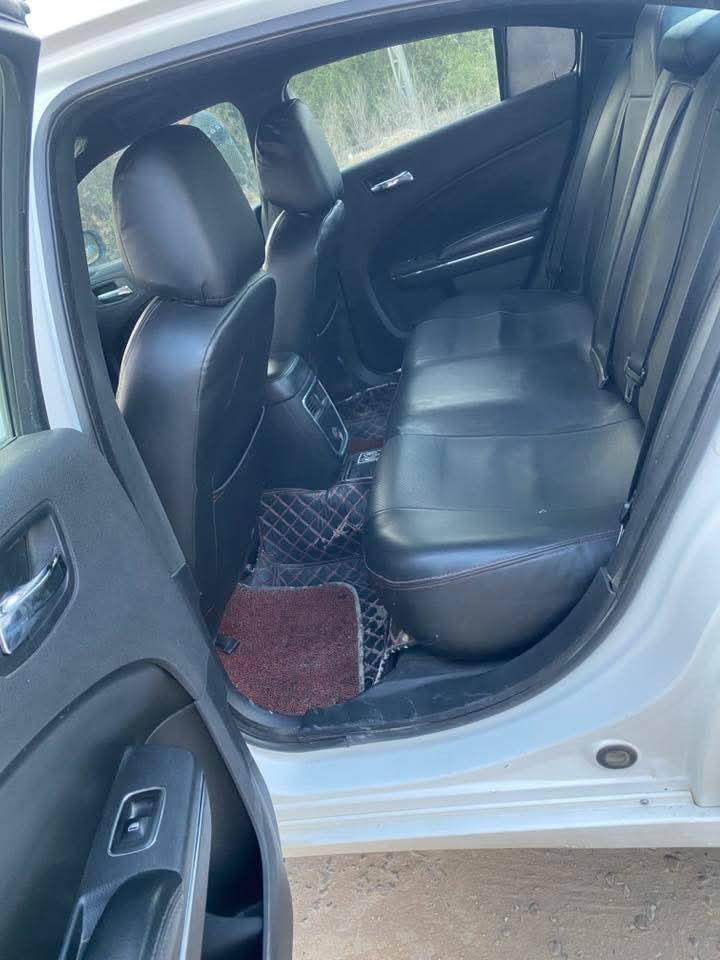 سلام عليكم  جارجر موديل ١٢ رقم بغداد مشروع وطني سنويه غايه 2027 سياره كفاله عده بنيد مبدل اصلي حداد جديده تخم تاير جدد محرك وكير وكسن كله جديد حجر بلاد موجود موصفات عاديه سياره بسمي تريد تحويل تريد وكاله سعر سياره 150 وبيه مجال كلش قليل حق جيه واذا اكو مراوس أوباما جارجر أحدث اراوس مكان سياره البصره القرنه رقمي ***********
