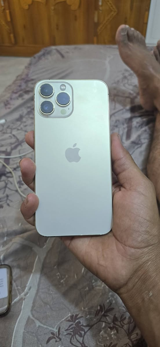 السلام عليكم ايفون 13برو ماكس 
مبدل شاشه وبطاريه اصليات 
سعره 650قفل


**إذا كنت صاحب هذا الإعلان وتريد حذفه لأي سبب، رجاءا أرسل رسالة إلى الدعم الفني**