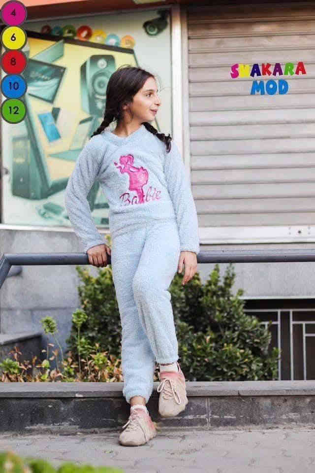 #مجمع_ملك_الاسعار_للالبسة_النسائية
تراك ولادي+ بناتي فرو كوري كلش حلو الوان كاملة
القياس/2_4_6_8_10 سنة   السعر/5,000 دينار فقط
الرمادي/التأميم القادسيةالثانية قرب مدرسة🏫 الحوراء
Yassin Fallah          ***********
