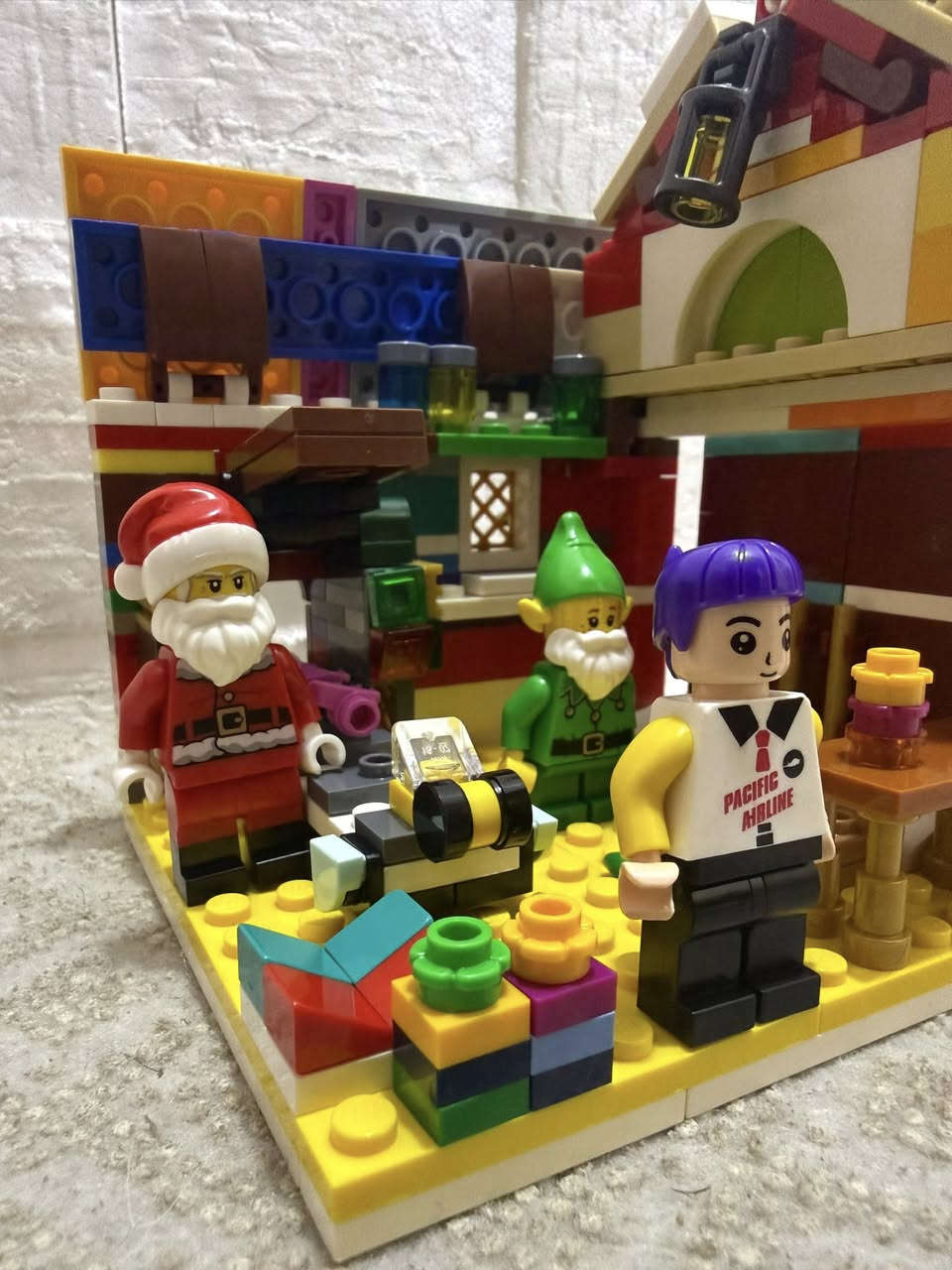 ليكو اصلي 
مثل مموضح بالصور بي نقص واني مكمله من يمي 
بس عندي قطعه نقص ملكيت مثلها 
باكيته موجود 
شخصياته الاصليه وضايفلهم شخصيه 
السعر ١٥ الف


**إذا كنت صاحب هذا الإعلان وتريد حذفه لأي سبب، رجاءا أرسل رسالة إلى الدعم الفني**