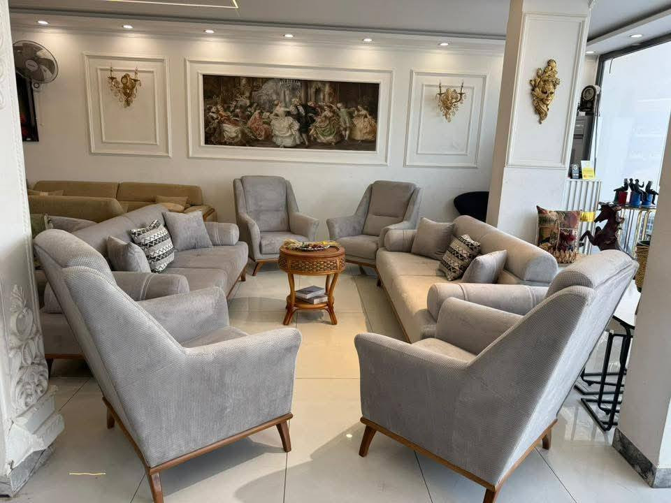 تم وصول البضاعه الان 
عند انتيكا للاثاث لدينانظام الدفع الكاش 
والإلكتروني و نظام التقسيط على ماستر كارد الرافدين 
للموظفين والمتقاعدين
 الإلكتروني ايضا والدفع بالنقد يعني زبون انتيكا مدلل للحجز او الاستفسار وات ساب***********  ☎️ كل تخم وبي مواصفات فروعنا   الفرع الاول شهداء البياع
 الفرع الثاني بغداد الجديده شارع المسبح
 الفرع الثالث المشتل تقاطع الاجراس
متوفر لدينا توصيل إلى جميع محافظات العراق
