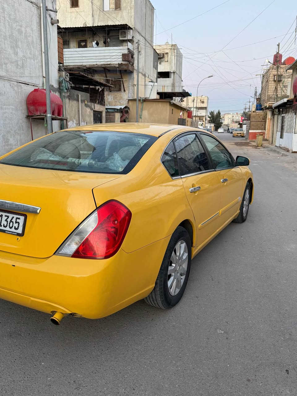 رينو سافران للبيع 
موديل 2009
السيارة جديدة مكينة وكير 
وبيها تغير لون الى اصفر 
ومصبوغة صبغة تخبل 
مكفولة من الضربة والكلبة والتجية 
وسنوية جديدة ورقم جديد وكلشي ما عليها من غرامات
فقط اتصال 
*********** هذا رقم راعيها 
 
انا مكلف بالنشر البصرة, العراق
