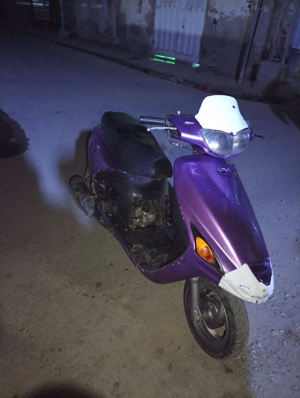 للبيع دراجه فراشه فحل بس مفتوحه
السعر ٣٠٠ وبيه مجال رقم واتساب ***********
