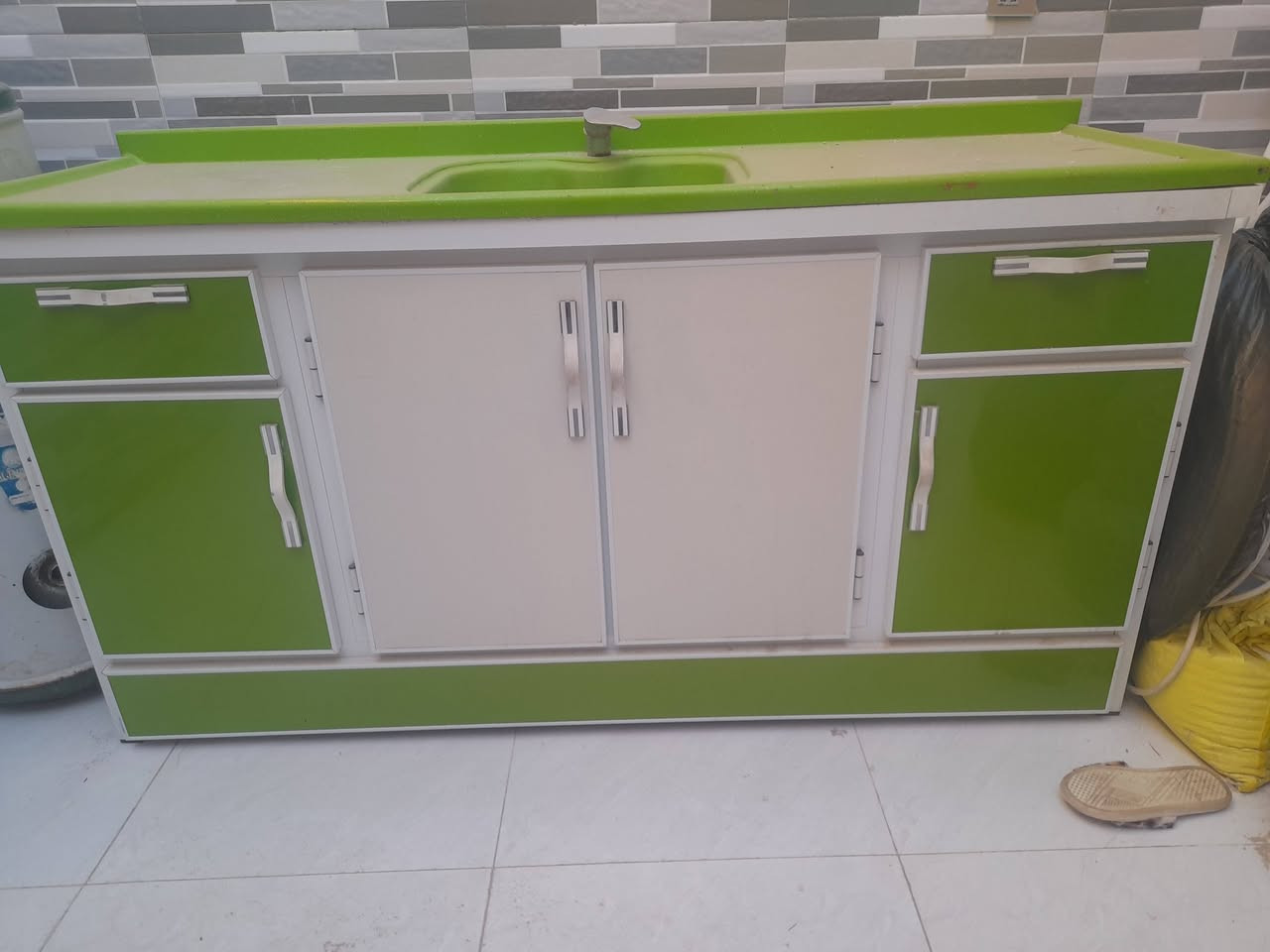 كاونتر مستعمل للبيع طابقين
مكان كربلاء 
السعر ٢٥٠ ألف وبي مجال 
التواصل خاص .


**إذا كنت صاحب هذا الإعلان وتريد حذفه لأي سبب، رجاءا أرسل رسالة إلى الدعم الفني**