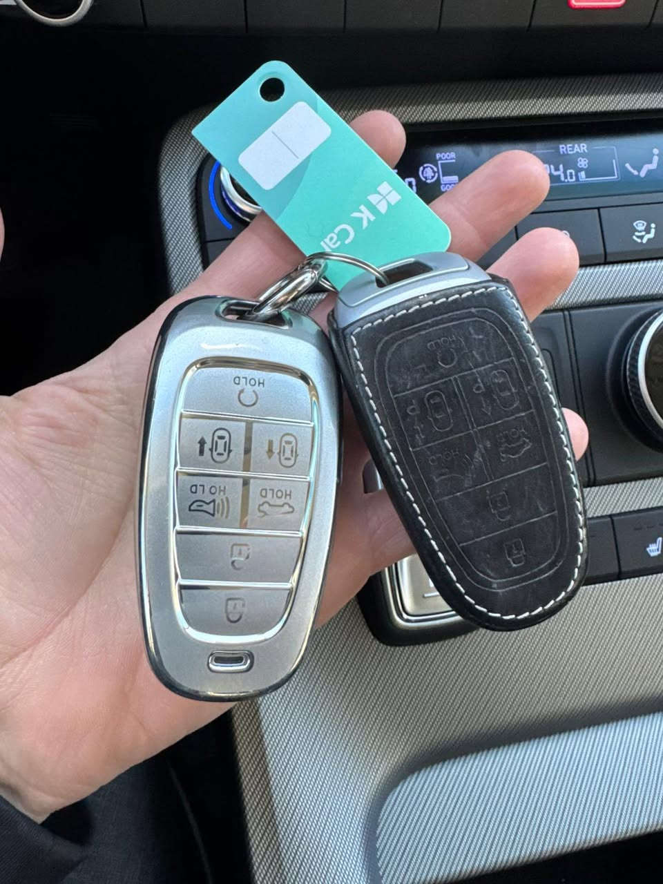 رقم 7️⃣

🚙 هيونداي بليسايد 2024 🚙

تدخل على كتاب ذوي الشهداء✅ او حجز مسبق بدون كتاب✅
 
✅ فئة limted _لمتد   بمواصفات عاليه وموضحه بالصور    
✅ وارد كوري
✅ الحاله: تغيير بابين جهة الراكب مع صبغ الجاملغ الخلفي 
✅ 7 راكب
✅ الوقود: بانزين
✅ محرك 6 سلندر – 3800 CC

للحجز مراجعة الشركه :

📍 العنوان : بابل – الشوملي 

📞 للاستفسار عن باقي التفاصيل 👇

*********** 

اوقات الاتصال من التاسعة صباحاً الى التاسعة مساءً لطفاً
