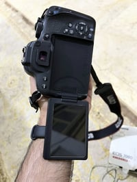 D800للبيع نضيفه جداً  السعر 450 وبيها مجال 07805560051