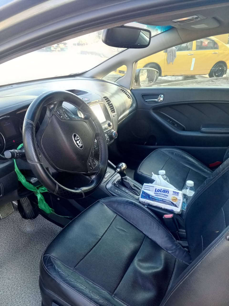 سلام عليكم فورتي17امريكي سيارة جاهزه داخل جلد نضيفه ميحتاجلها ولافلس السعر.118ورقه    العنوان بغداد ***********
