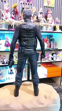 مجسم طين • مراد علمدار • ٣٠سم