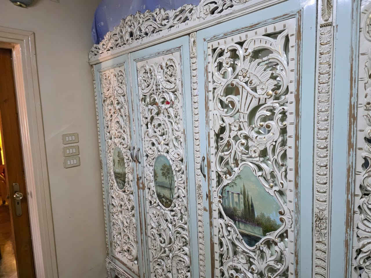 غرفة نوم زان ملكية للبيع تختين وخزانة كبيرة وبيرو كبير عدد 2وبيرو صغير 2وعلاقة ملابس


**إذا كنت صاحب هذا الإعلان وتريد حذفه لأي سبب، رجاءا أرسل رسالة إلى الدعم الفني**