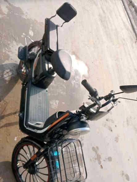 السلام عليكم
ماطور شحن للبيع 5 بطاريات سعر 250 وبي مجال عنوان موصل جانب الأيسر مزارع زيونه مقابيل دائره مرور الشلالات
