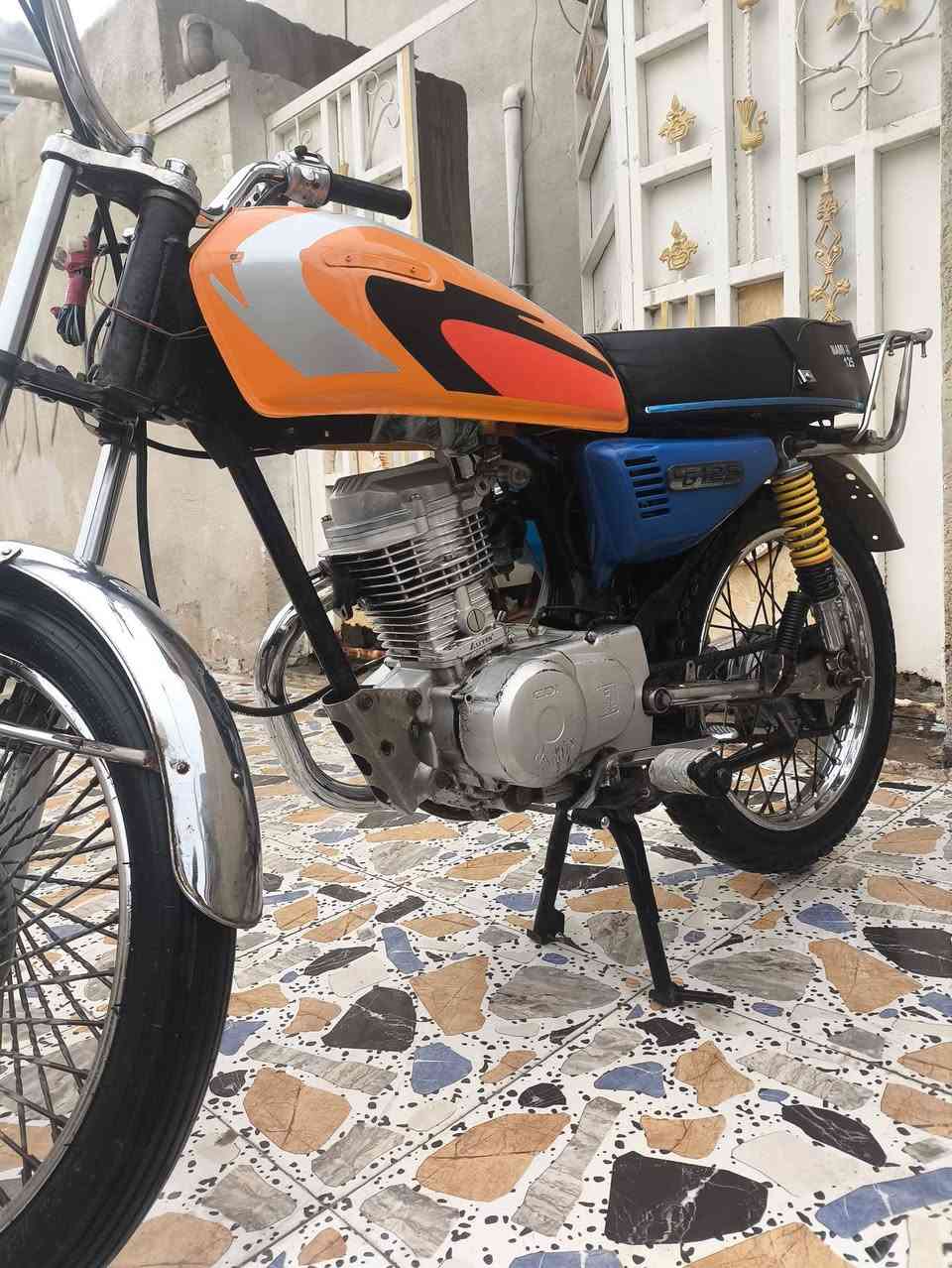 يالله سلام عليكم دراجه للبيع بدون ارشه دراجه خير من الله مكان قضاء المجر الكبير  سعر 325 ***********
