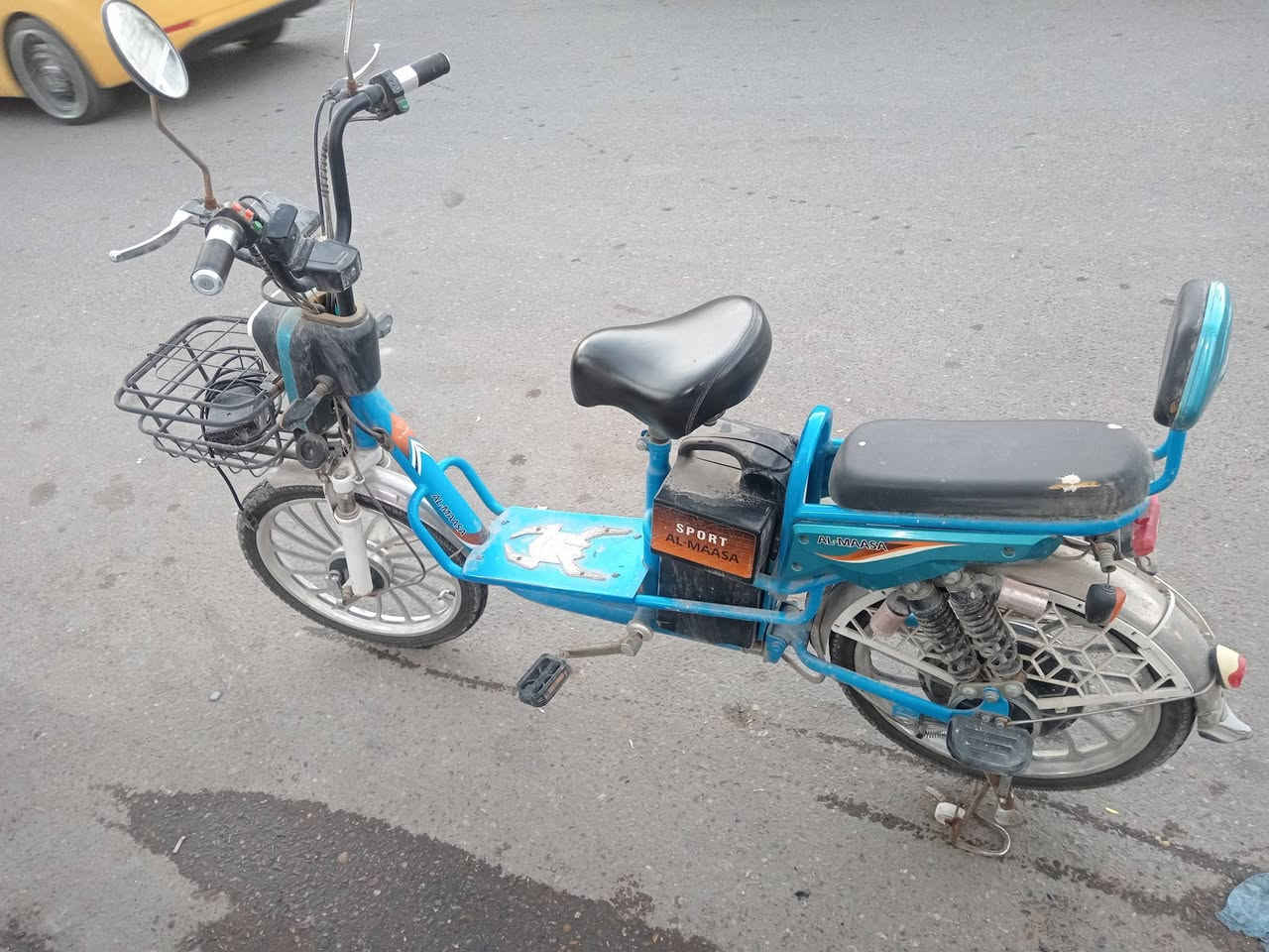 دراجه ماسه نضيفه شي قليل مستخدمه كلشي بيهه شغال 300 وبيه مجال ***********
