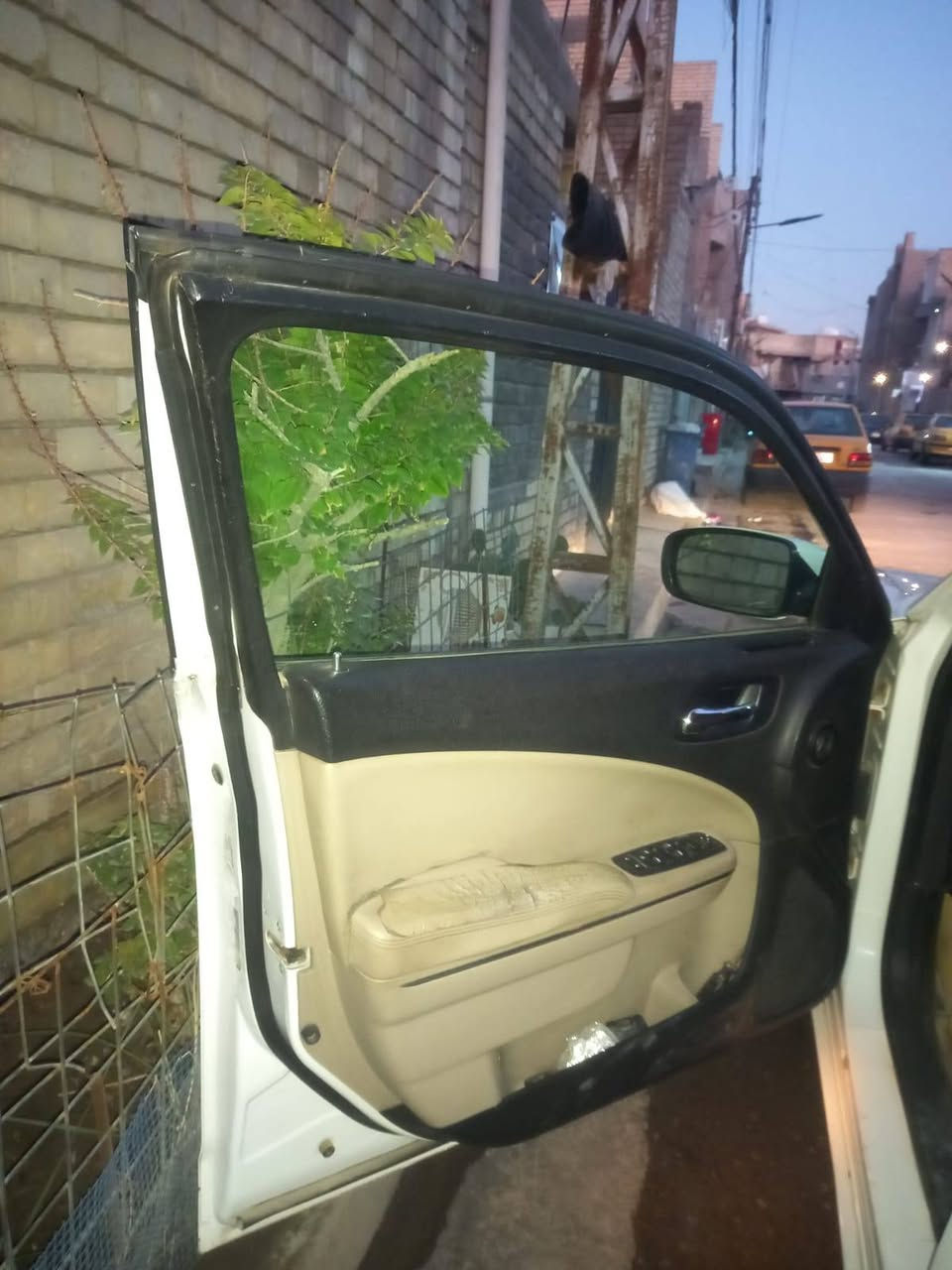 السلام عليكم جارجر14
مكينه كير حدادية خير من الله داخلها. عسلي. 🇺🇲3600🇺🇲. كير عصئ
مكاني بغداد الاستفسار***********
