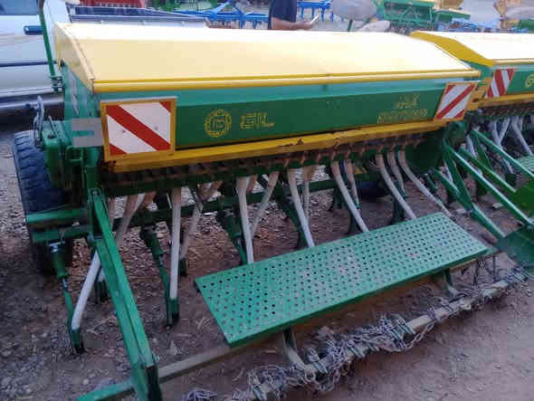 طابیعەی یسپانی بۆ فرۆشتن شتێکی زۆر جوانە زۆر کم شۆلی کردوە وەك سفر وایە شوین قەزاری بردرش رقم ***********    ***********
