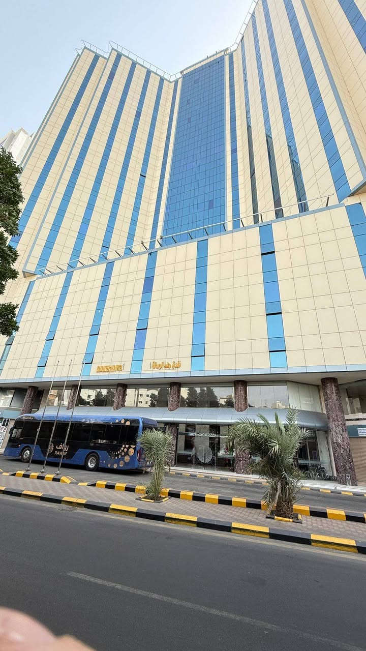 شركة
لواء كربلاء
 للسفر والسياحة
تُعلن بكل سرور
✨ عن تنظيم رحلات عمرة رجب وشعبان ✨
العمرة في الأشهر المباركة
يسرّنا أن نُعلن عن إقامة رحلة عمرة بتاريخ 14 / 1
ضمن برنامج مميّز وخدمات متكاملة
لراحة ضيوف الرحمن 🤍
🕋 يشمل البرنامج:
النقل بواسطة باصات حديثة ومكيّفة
وجبات طعام بنظام بوفيه مفتوح
الإقامة ليلتين في المدينة المنوّرة
الإقامة ست ليالٍ في مكة المكرّمة
سكن فندقي قريب من الحرم الشريف
تنقّلات مريحة مع تقديم الهدايا
إشراف ومرافقة مستمرة طوال الرحلة
💰 سعر الرحلة:
(850,000) ثمانمائة وخمسون ألف دينار فقط للفرد
📞 للحجز والاستفسار:
‏‪0770 575 5300‬‏
‏‪0787 333 4995‬‏
 العنوان:
كربلاء – مقابل المكتبة المركزية
