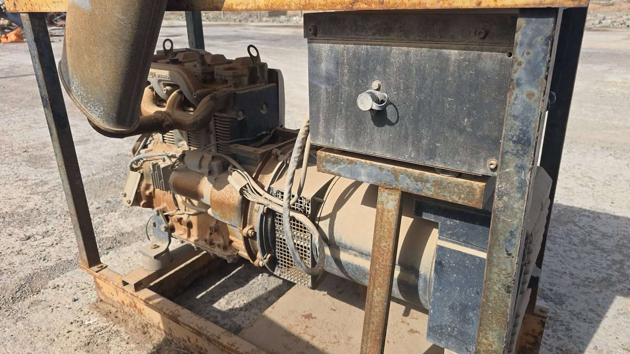 السلام عليكم مولد 3بستم للبيع ١٣ كيفي
ايطالي متروك ابيع هل موجود سعر مليون ***********

***********
