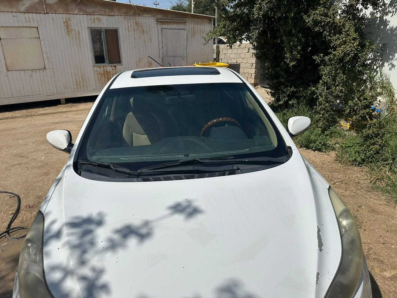 السلام عليكم 
سيارة النترا موديل 2014 وارد خليجي بيها جاملغ عكس السايق الخلفي بيه معجون وصبغ  مواصفات السيارة تحكم جهتين كاميرا خلفية شاشة  فتحة سلايدروف دواخل أسود وبيجي ويل كب مكينة مامفتوحة رقم كربلاء   تحويل السيارة ثاني يوم واسوي عقد مروري مو مكاتبة لليشتري 
السعر ١٠٣
المكان كربلاء المقدسة 
للاستفسار الاتصال على صاحب السيارة  
***********
مكلف بالنشر فقط
