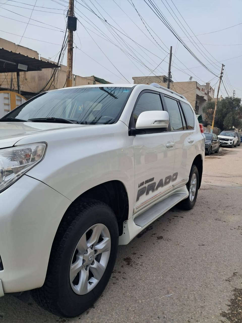 السلام عليكم برادو موديل ٢٠١٢سنوية جديدة هزة جديدة سنوية باسمي سونار مرفق بلمنشور محرك وكير مكفولات ٤ سلندر مكان السيارة بغداد الدورة حي المعلمين السعر ٢٤٠$ بيهة مجال قليل ***********
