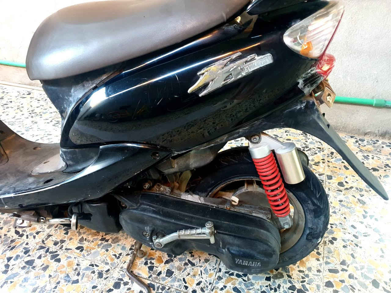 ​🏍️ للبيع دراجة ياماها ياباني أصلي
الوضع: مستخدمة ونظيفة 

​السرعة: 60 كم/ساعة.

​المحرك: بحالة ممتازة وجاهزة من كل شيء.

​السعر: 200 ألف (قابل للتفاوض).

​📥 للتواصل والاستفسار: يرجى المراسلة على الخاص.


**إذا كنت صاحب هذا الإعلان وتريد حذفه لأي سبب، رجاءا أرسل رسالة إلى الدعم الفني**