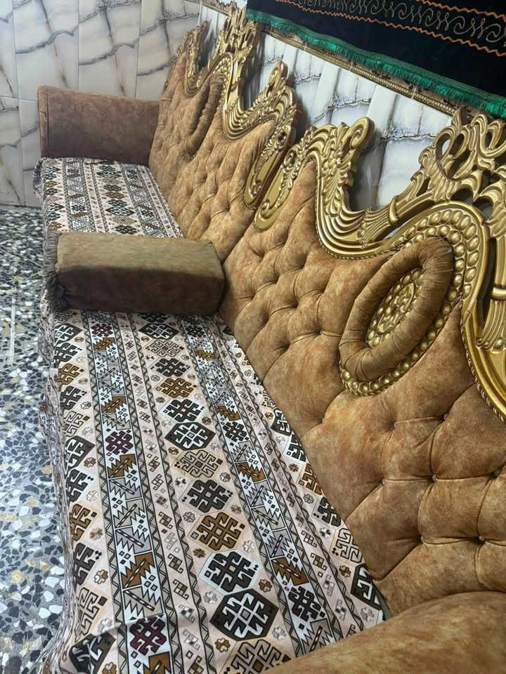 تخم ديوان للبيع طوله ١٣ متر
بغداد حي ؤر
سعره ٧٠٠
***********

