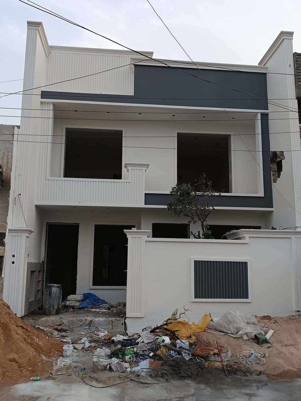 صباغ واجهات داخل وخارج
العنوان رمادي ***********
